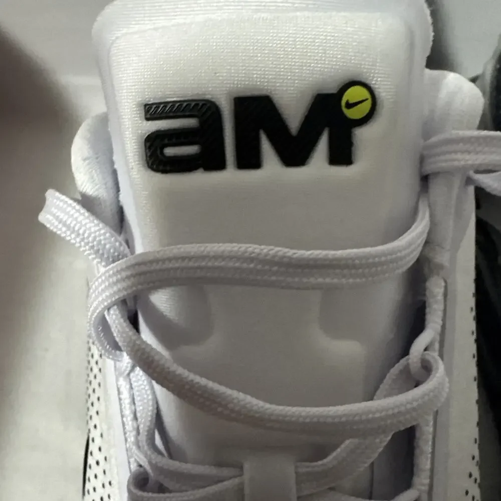 Size 11 - Nike Air Max Phoenix White Anthracite